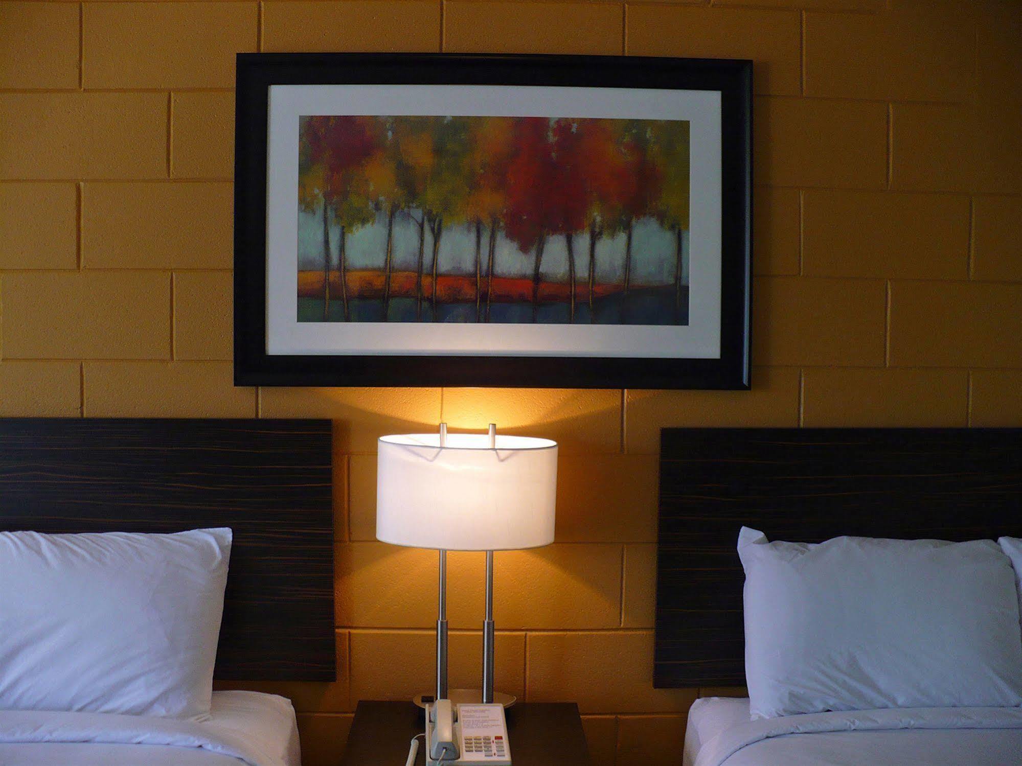 Westgate Inn Portage la Prairie Kültér fotó